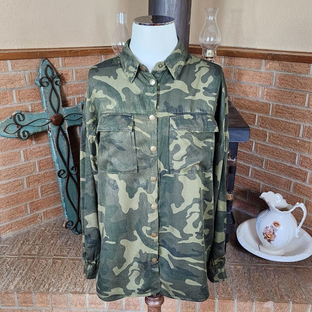 Escalier Camouflage Blouse Tapestry Embroidered Back Size M - Picture 3 of 6